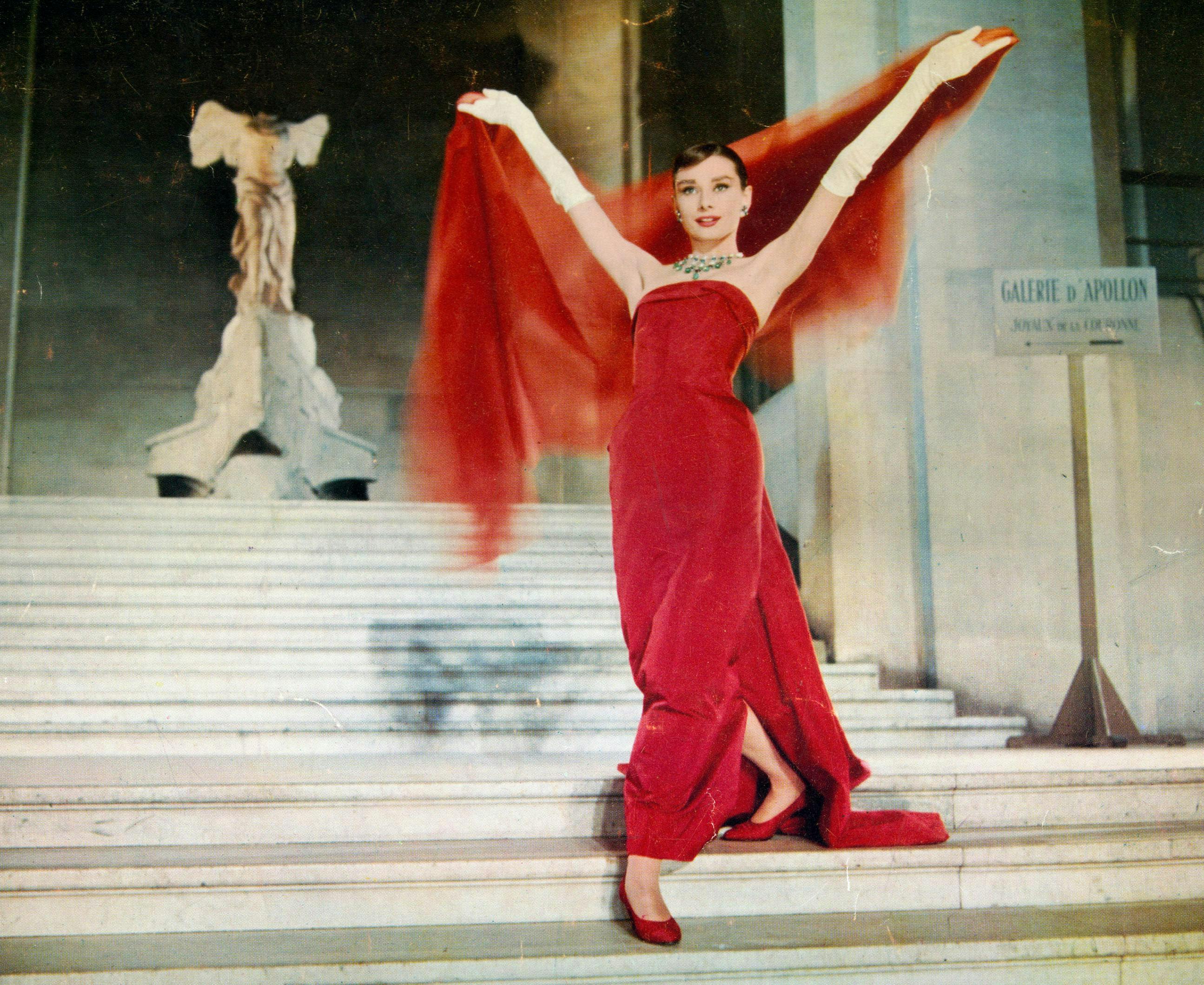 1950s comedy fashion france louvre musical paris red dress romance winged victory dance pose leisure activities performer person human dance flamenco